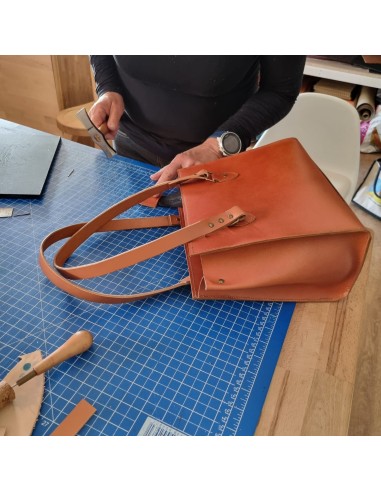 Formation travail du cuir : Apprenez à fabriquer de vos main des articles en cuir  Ateliers / Stages / Formations