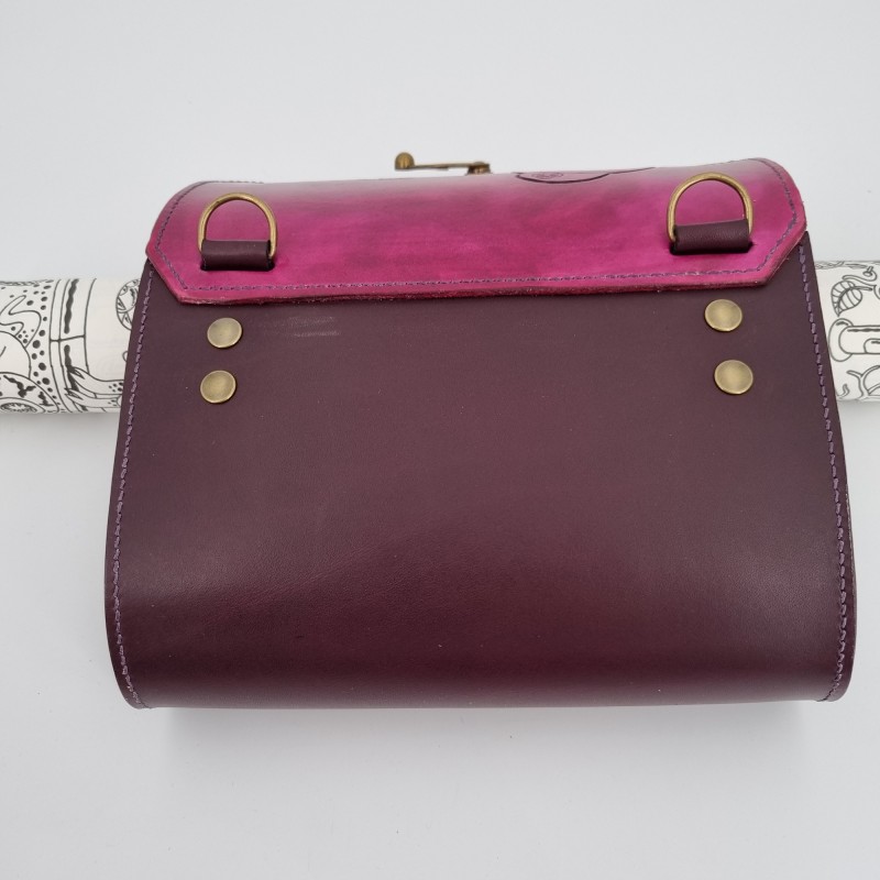 Sac en cuir repoussé Ninja Kunai et fleurs  Boutique