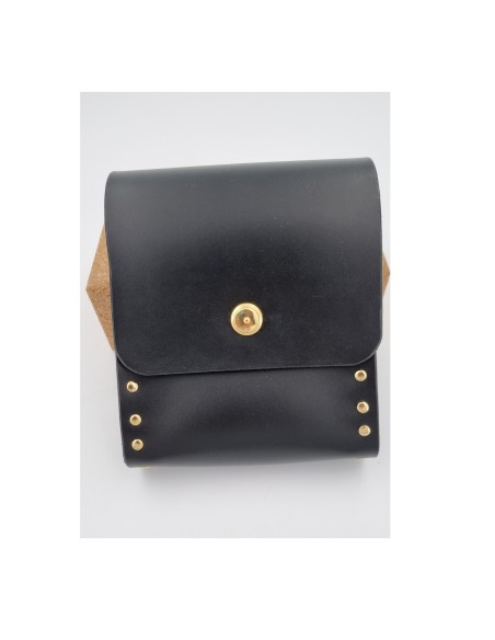 Sac à Main en Cuir - Légèreté et Élégance Artisanale Noir et doré  Pochettes & Besaces