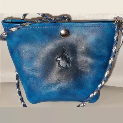 Petit Sac en Cuir Bleu - Hibou et Plume Argentée Boutique 2